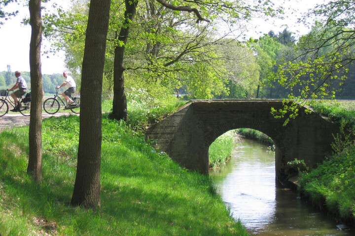 The hidden Raam Valley